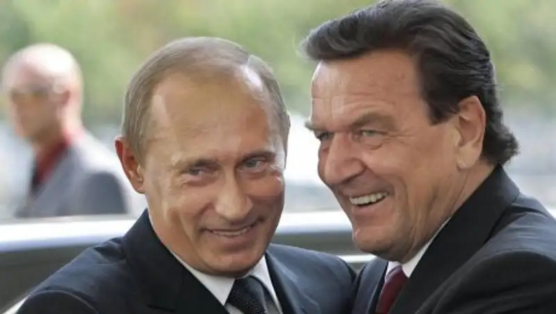 Путин не поедет на свадьбу Шредера