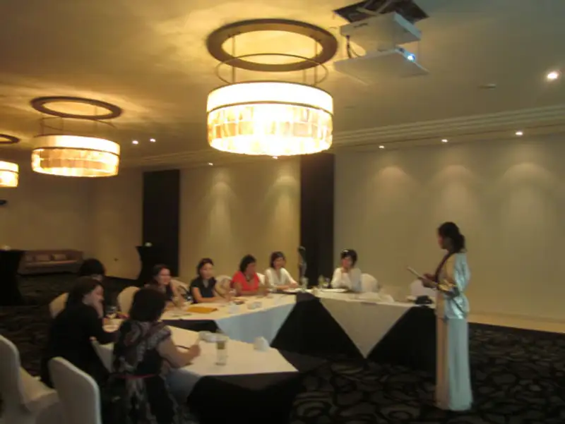 Выездной семинар для бухгалтеров и юристов в Дубае, фото - Новости Zakon.kz от 03.12.2014 17:37