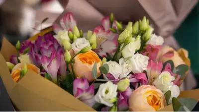 Какие цветы предпочитают дарить казахстанцы, фото - Новости Zakon.kz от 05.03.2022 10:12