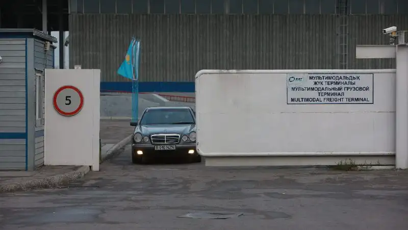 В Казахстане увеличили стоимость и вес для беспошлинного ввоза товаров для личного пользования