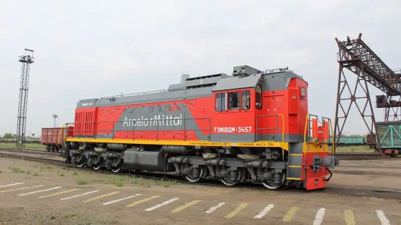 Все для машиниста и бригады: в АО "АрселорМиттал Темиртау" приобрели локомотив