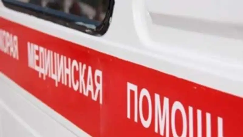 В Актау в результате дорожной аварии пострадал четырехлетний ребенок, фото - Новости Zakon.kz от 11.11.2013 20:52