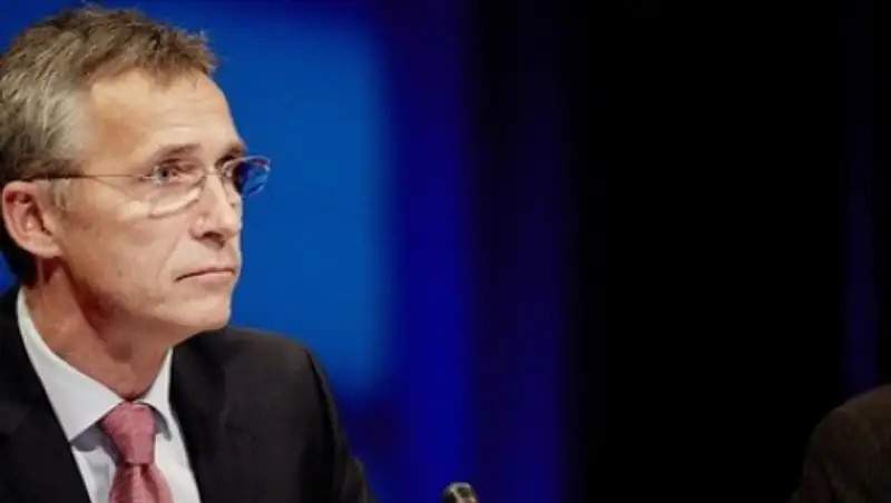 Генсек НАТО пообещал признать референдум о вступлении Украины в Альянс