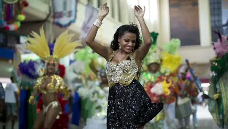 В Рио-де-Жанейро начинается карнавал, который должен привлечь в город до 1,5 млн туристов