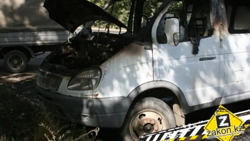 На Илийском тракте в Алматы сгорела Газель