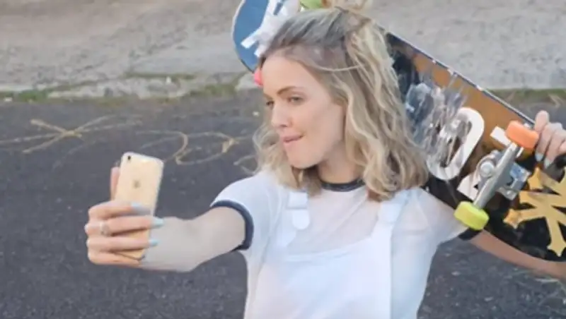 Видео о фальшивой жизни пользователей Instagram стало интернет-хитом