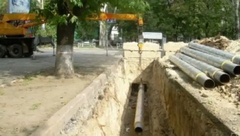 В Алматы из-за реконструкции теплосетей ограничат движение по нескольким улицам