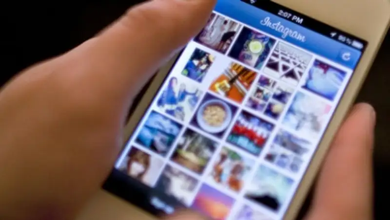 Экс-следователя финансовой полиции осудили в Астане на 5 лет за присвоение смартфона