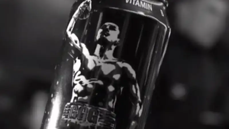 Геннадий Головкин представил собственный энергетический напиток