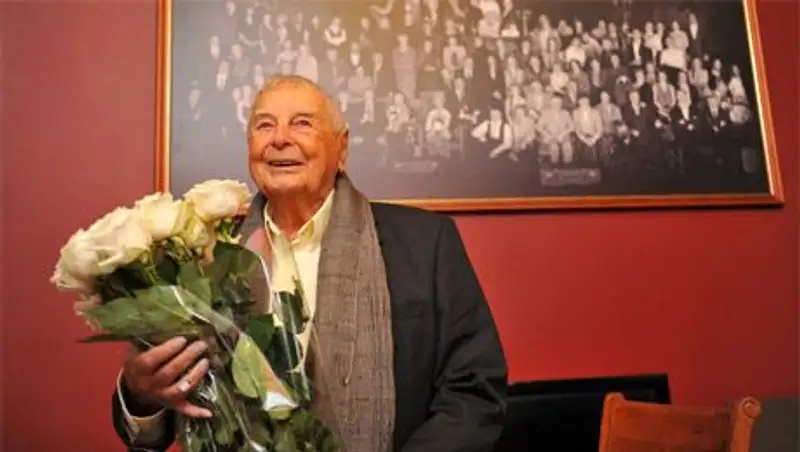 Врачи: состояние Юрия Любимова связано с возрастом