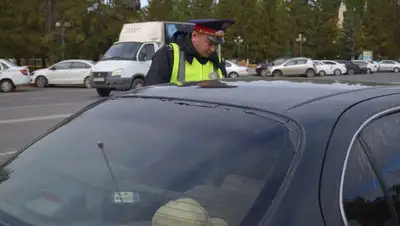 Ночная погоня за пьяным нарушителем в Кызылорде попала на видео, фото - Новости Zakon.kz от 26.10.2022 14:28