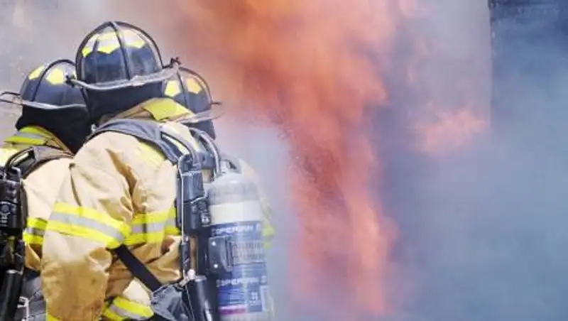 Люди прыгали из окон - взрыв произошел в жилом доме в Швеции