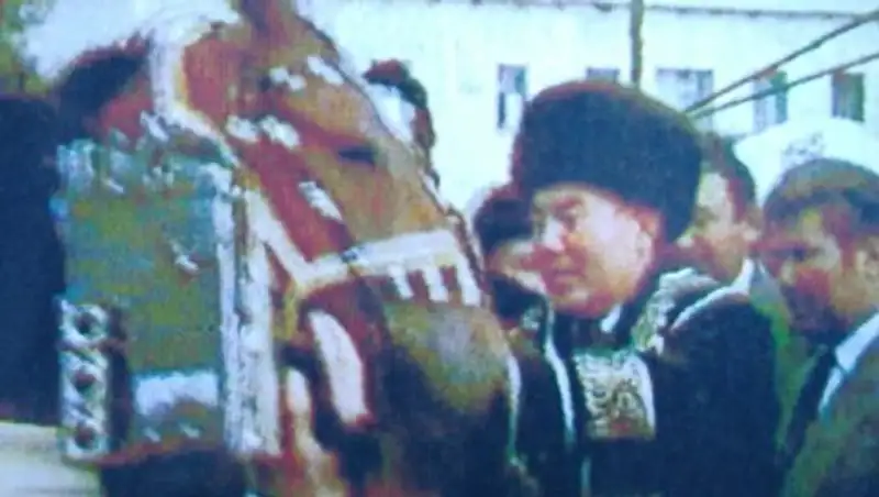 Ақтөбелік ақсақал президент Назарбаевқа қалай сәйгүлік сыйлағанын айтып берді