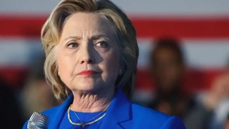 Власти США отказались обвинять Клинтон по делу о служебной переписке