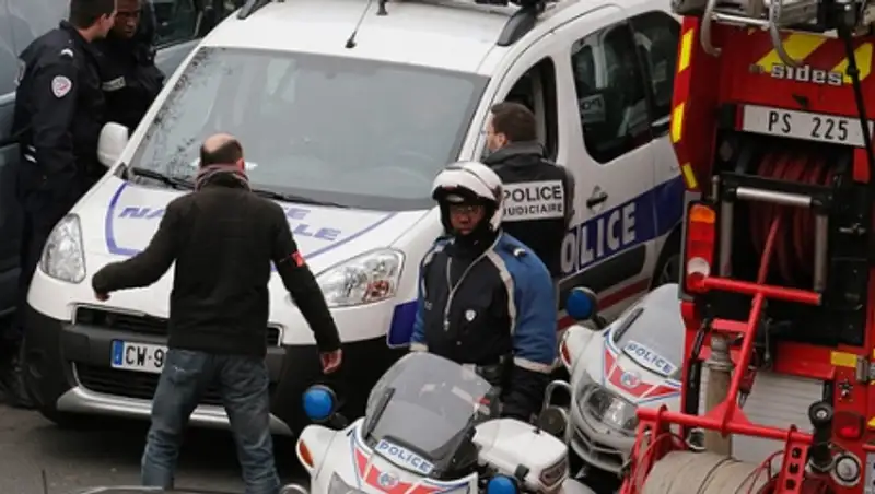 Во Франции при атаке на завод погиб человек, есть пострадавшие