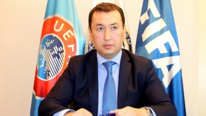 Хет-трик Азамата Айтхожина