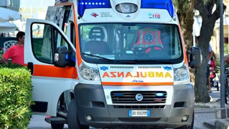 В Италии девочка попала в больницу, выпив колу с червем