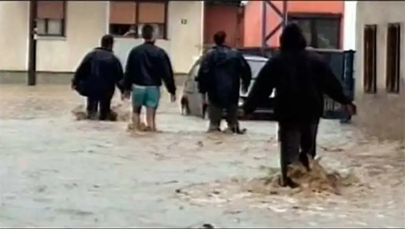 Проливные дожди привели к сильнейшим наводнениям в Европе