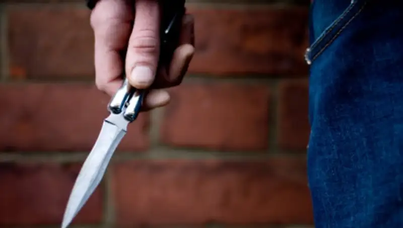 Неизвестный с ножом убил трех человек в Лондоне