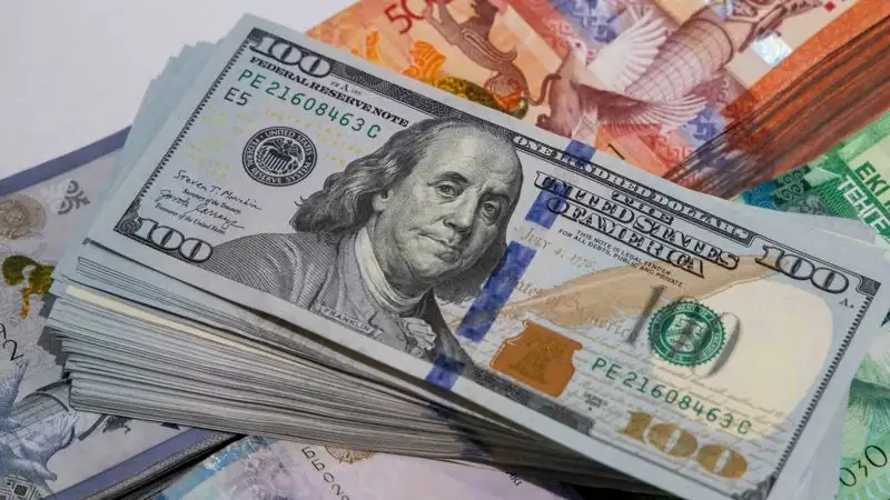 Курсы валют в выходные: 14-15 января