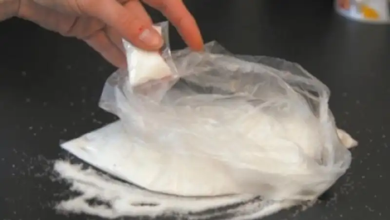 В Астане пожилая женщина организовала ОПГ по сбыту героина