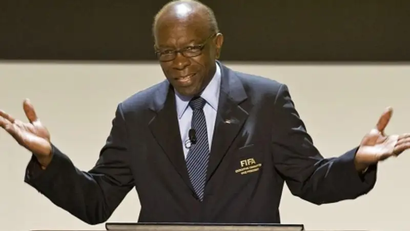 Экс-глава КОНКАКАФ погасил кредитку на деньги от ФИФА