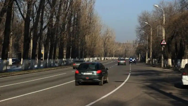 В Алматы на время перекроют движение по проспекту Суюнбая