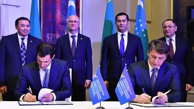 Казахстан и Узбекистан заключили соглашения на более 200 млрд тенге