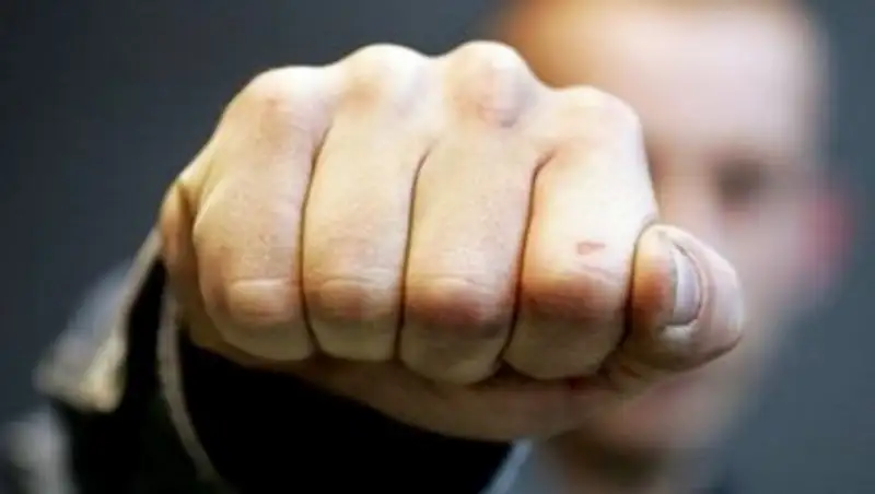 Жителя Актау наказали за избиение тещи