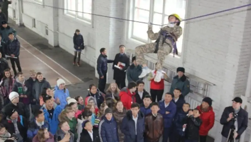 «День открытых дверей», посвященный Дню благодарности, провели  в ДЧС ВКО