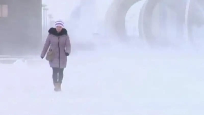 Как школьники Астаны будут догонять учебную программу после морозов