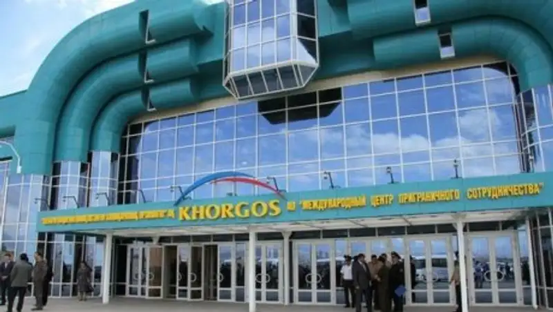 Гражданин РК пытался провезти в страну почти полтонны китайских медпрепаратов