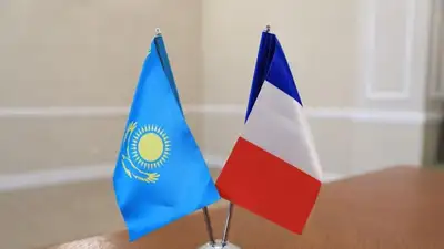 Казахстан Франция Макрон