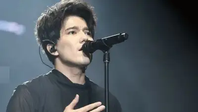 певец, фото - Новости Zakon.kz от 02.05.2022 08:49