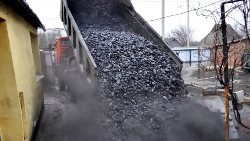 Чиновники рекомендуют жителям ВКО не закупать все топливо сразу