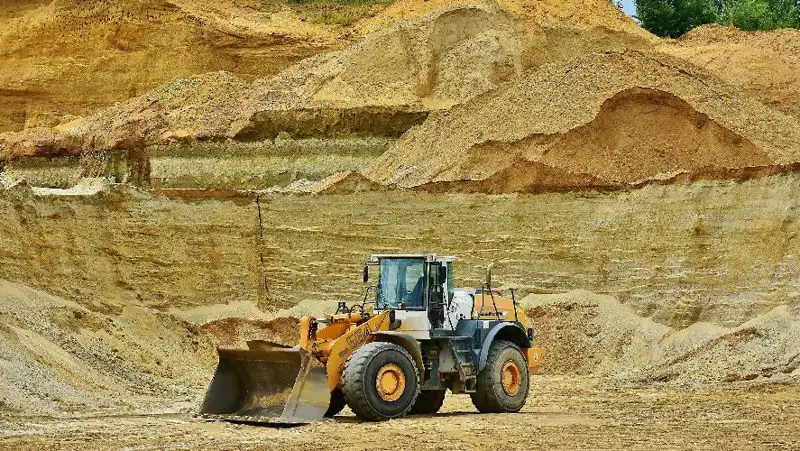 В Алматы закрыли незаконный карьер