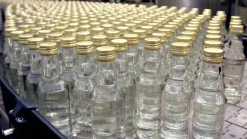 Более 1,5 млн бутылок контрафактного алкоголя изъяли в Казахстане