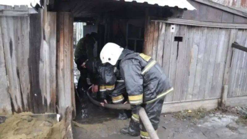 Қостанай облысында күре жолдарды су шайып, көлік қатынасы үзілген