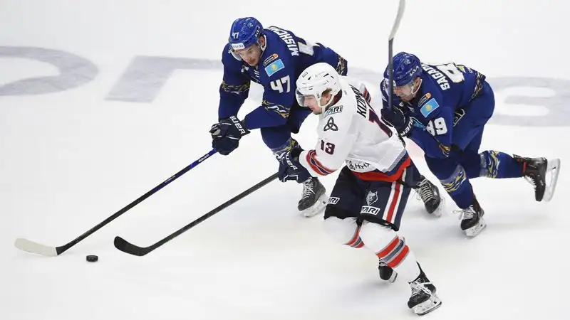 Во втором матче домашней серии "Барыс" уступил "Нефтехимику"