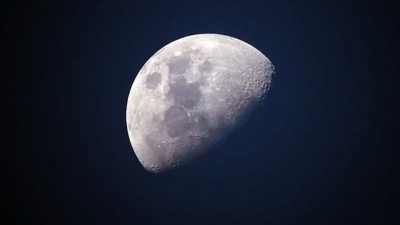 Венесуэла планирует готовить космонавта для полета на Луну в составе миссии КНР