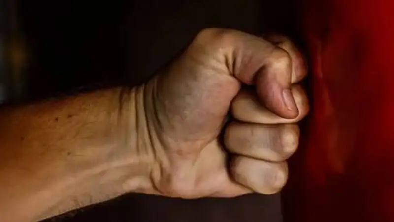 Дебош в больнице Алматы: мужчина попросил прощения