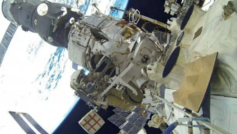 Грузовик "Прогресс" доставит на МКС аджику, хрен и колбаски