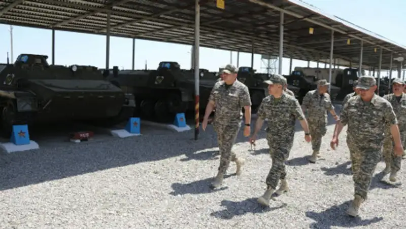 Министр обороны находится в Арыси