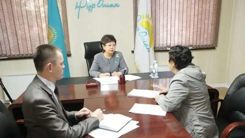 Депутат Мажилиса парламента РК Куралай Каракен провела прием граждан