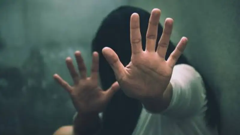 Отца заподозрили в изнасиловании несовершеннолетней дочери в Кыргызстане