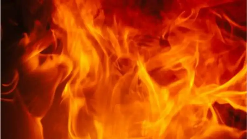 На АЗС Алматы загорелся мотоцикл