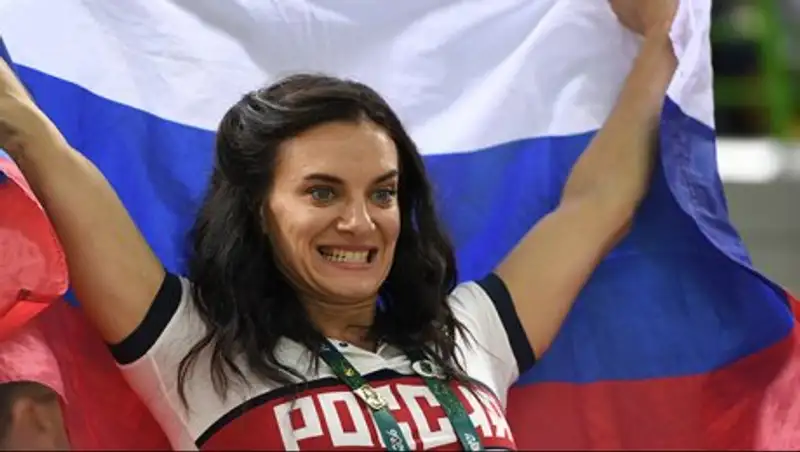 Почему выплаты компенсаций отстраненным от ОИ легкоатлетам вызвали скандал