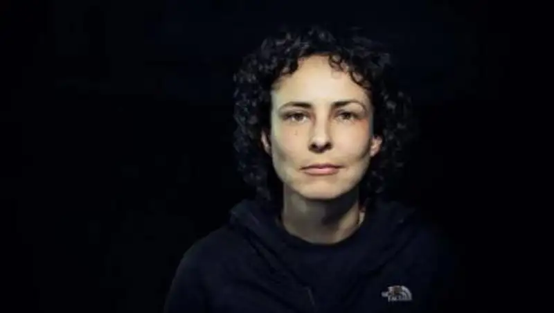 Направлявшаяся на передовую в Карабах Чичерина попала под обстрел