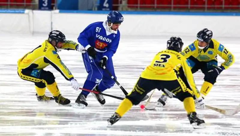 Сборная Казахстана обыграла Финляндию в серии пенальти на ЧМ по бенди