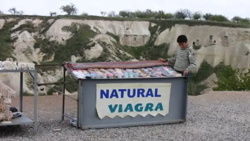 Выбросы завода превратили жителей ирландской деревни в секс-машины